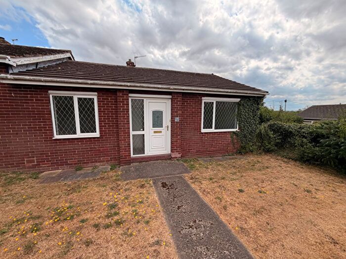 2 Bedroom Semi Detached Bungalow For Sale In Hyman Walk, South Elmsall, Pontefract, WF9