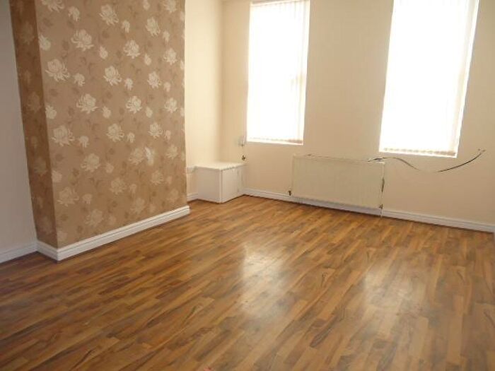 2 Bedroom Flat To Rent In West Derby Road, Liverpool- Long Let If Required, L13