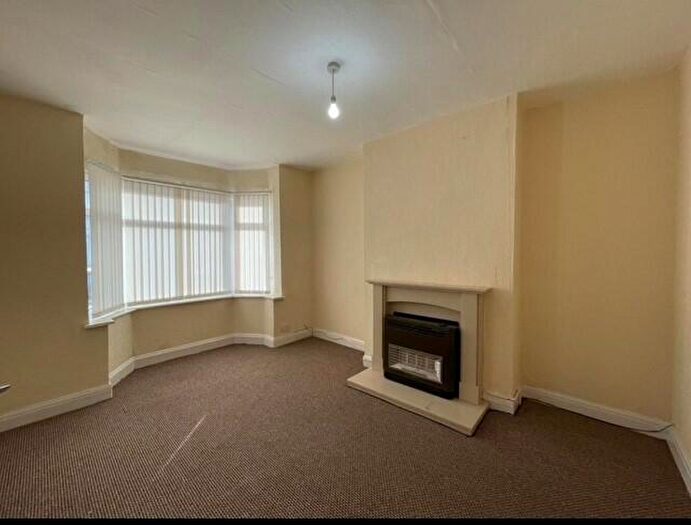 3 Bedroom House To Rent In Atlas Grove, West Bromwich, B70