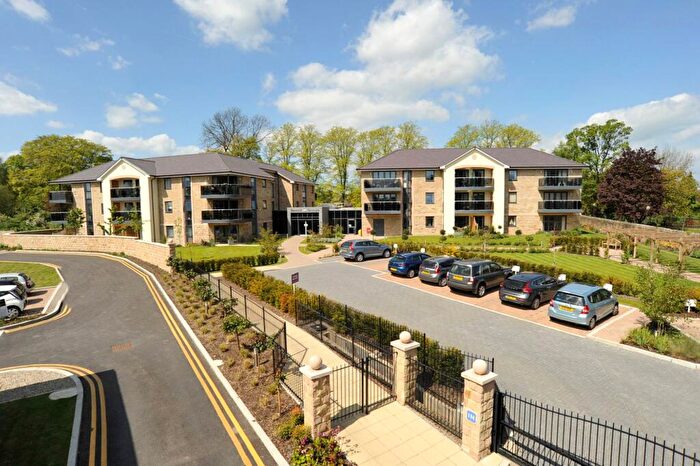 2 Bedroom Apartment For Sale In Harrogate, HG1