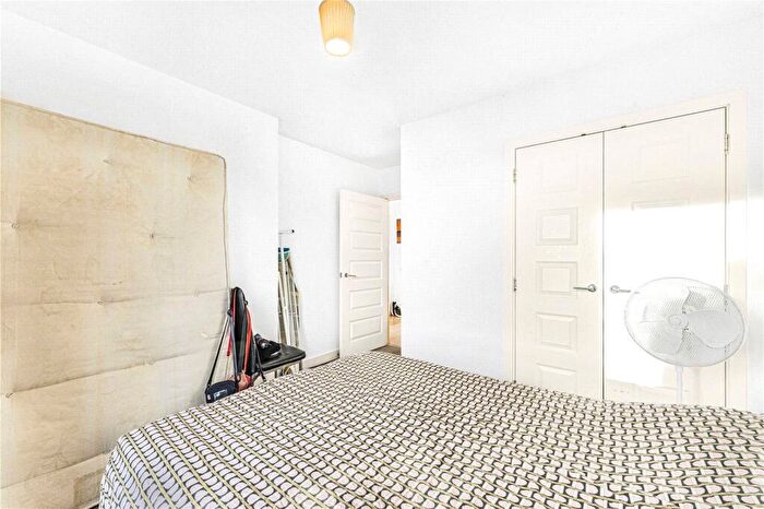 1 Bedroom Apartment For Sale In Gateway Court, Parham Drive, Ilford, IG2