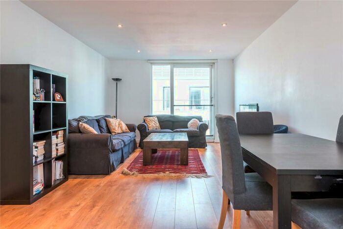 1 Bedroom Apartment To Rent In Cannon Court, Brewhouse Yard, London, EC1V