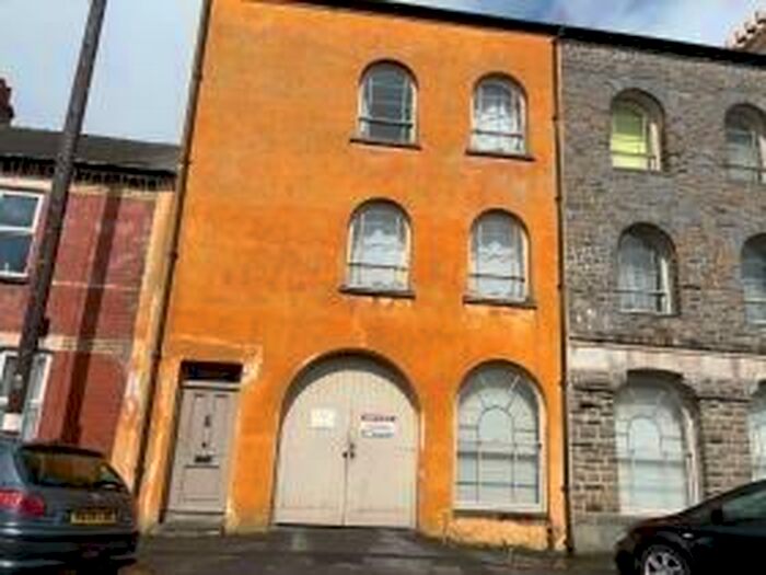 2 Bedroom Flat To Rent In Melita House, Dolphin Street, Newport, NP20