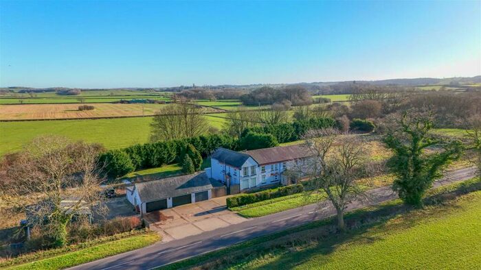 4 Bedroom Detached House For Sale In Northampton Road, Great Oxendon, Market Harborough, LE16