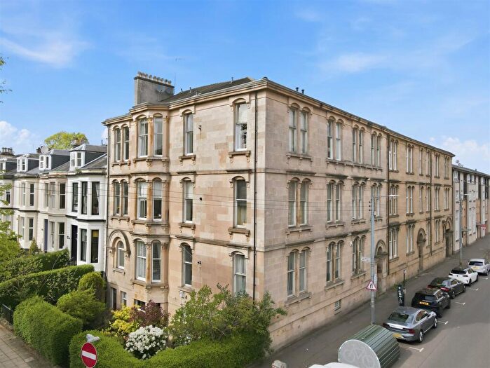 2 Bedroom Flat For Sale In / Napiershall Street, Kelvinbridge, G20