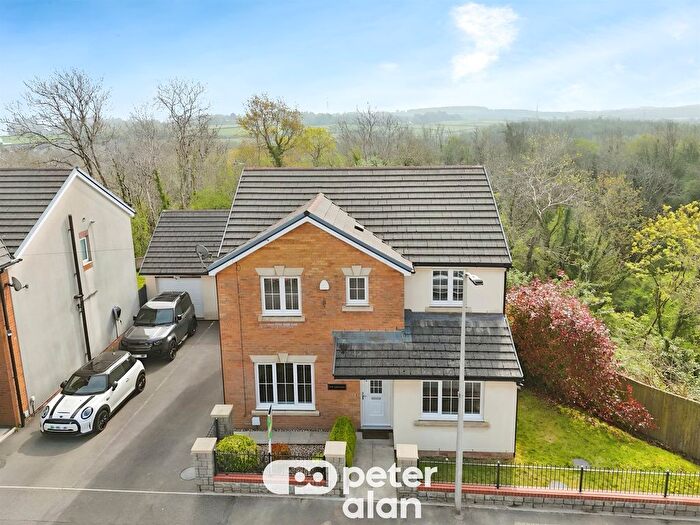 4 Bedroom Detached House For Sale In Fforest Road, Llanharry, Pontyclun, CF72