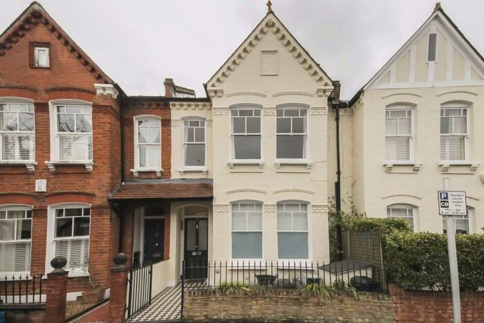 1 Bedroom Flat To Rent In Elm Grove Road, Barnes, SW13