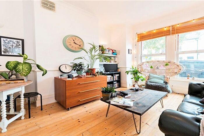 2 Bedroom Flat To Rent In Olive Road, Cricklewood / Willesden Green, NW2