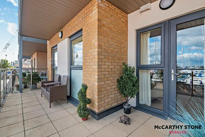 1 Bedroom Apartment For Sale In Viewpoint, Harbour Road, Gosport, Hampshire, PO12