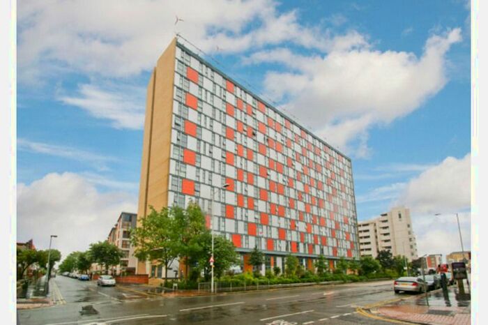 3 Bedroom Flat To Rent In London Road, Croydon, CR0