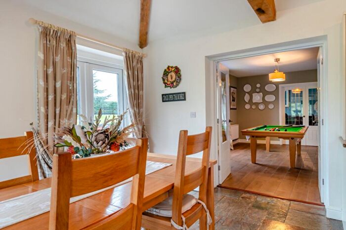 5 Bedroom Detached House For Sale In Tenbury Road, Clows Top, DY14