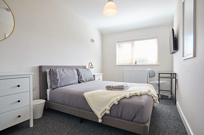 6 Bedroom Semi-Detached House To Rent In Sumpter Road, Norwich, NR4