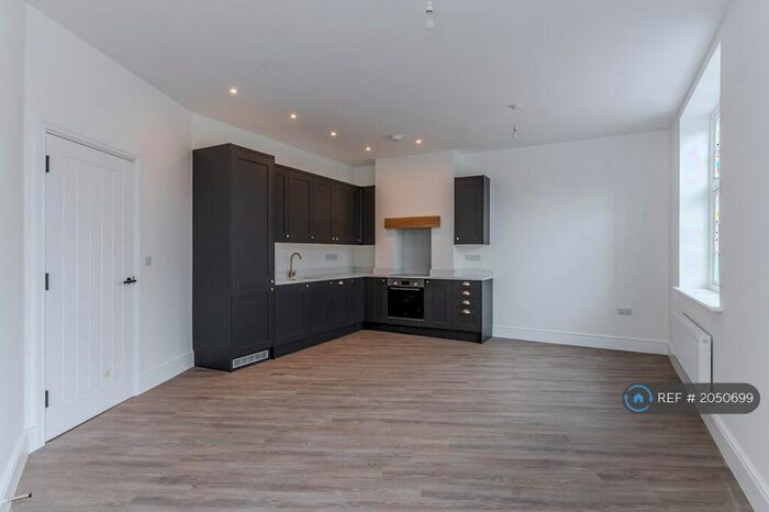 1 Bedroom Flat To Rent In Station Road, Letchworth Garden City, SG6