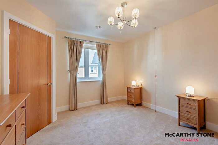 2 Bedroom Apartment For Sale In Sydney Court, Lansdown Road, Sidcup, DA14