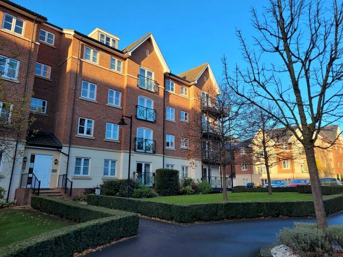 1 Bedroom Flat To Rent In Viridian Square, Aylesbury HP21