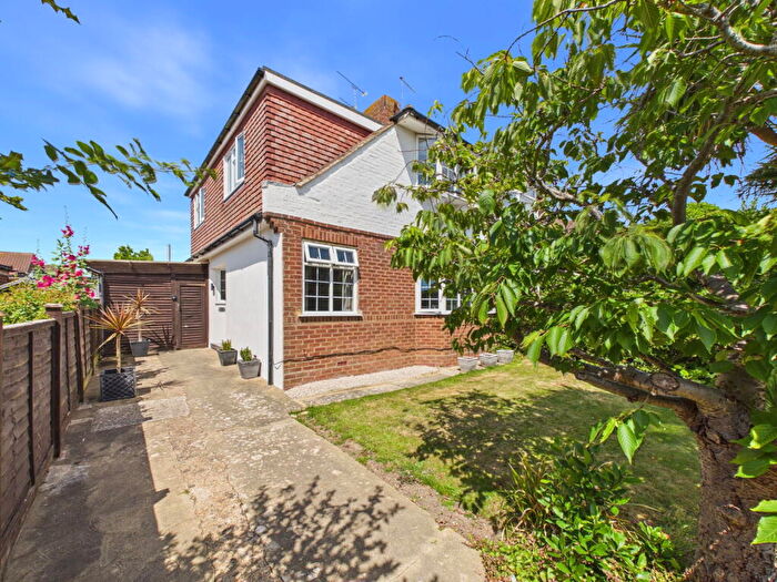 4 Bedroom Semi-Detached House For Sale In Rose Walk, Goring-by-Sea, Worthing, BN12