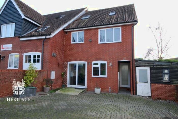 4 Bedroom End Of Terrace House To Rent In Priors Way, Coggeshall, CO6