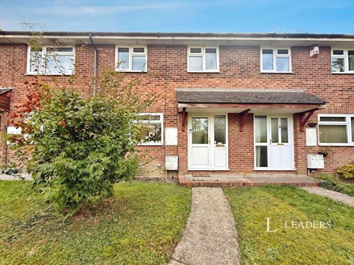 2 Bedroom House To Rent In The Pound, Burgess Hill, RH15