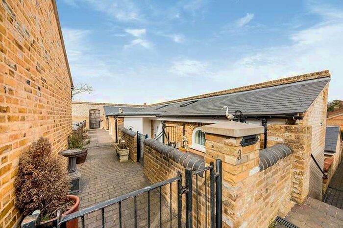 2 Bedroom Bungalow To Rent In Cockering Road, Chartham, Canterbury, Kent, CT4