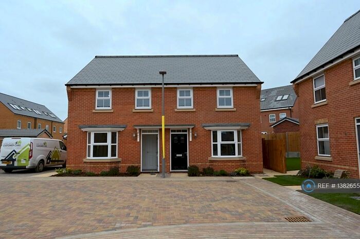 3 Bedroom Semi-Detached House To Rent In Atlantic Avenue, Milton Keynes, MK10