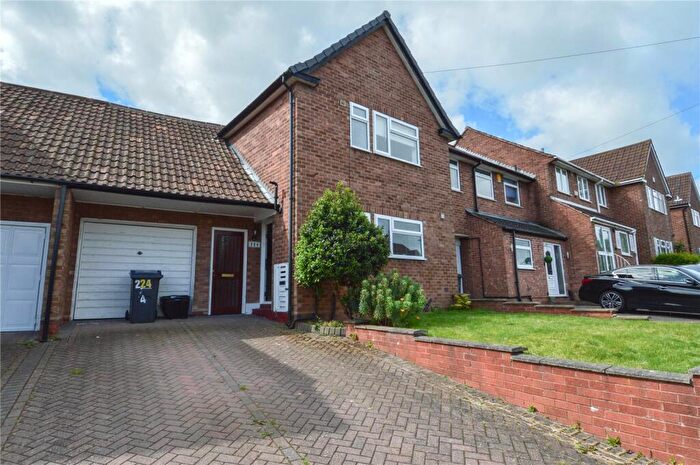3 Bedroom Link Detached House To Rent In Green Meadow Road, Birmingham, West Midlands, B29