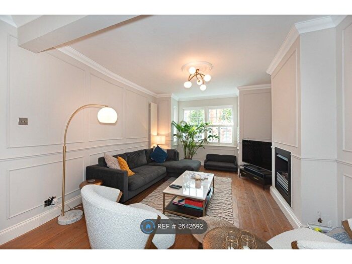 4 Bedroom Terraced House To Rent In Dinsdale Road, London, SE3