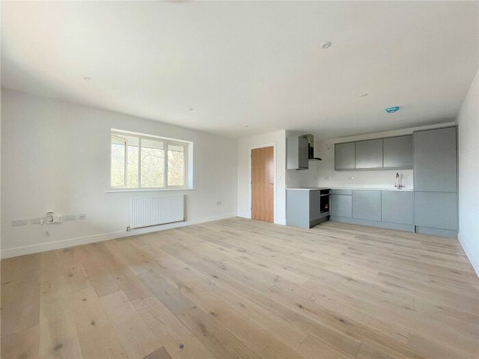 2 Bedroom Flat To Rent In Orchard Mews, Cambridge Road, Oakington, Cambridge, CB24