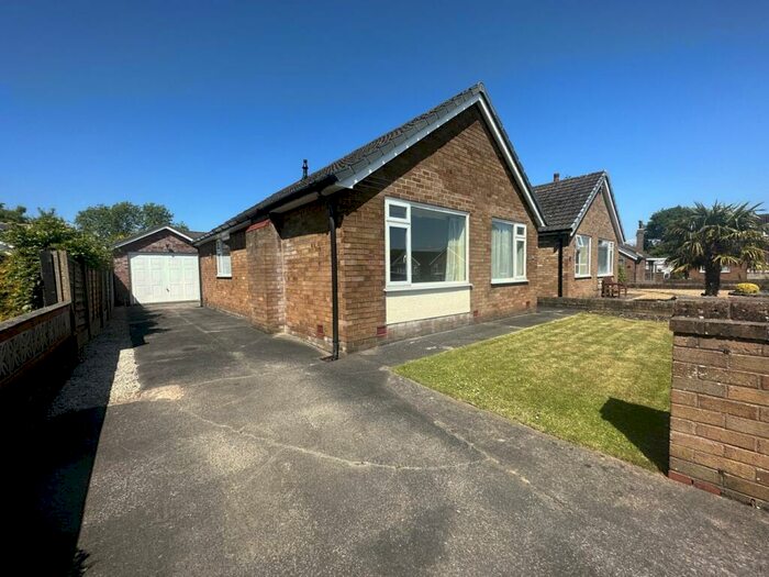 2 Bedroom Bungalow To Rent In Southfield Drive, New Longton, Preston, PR4