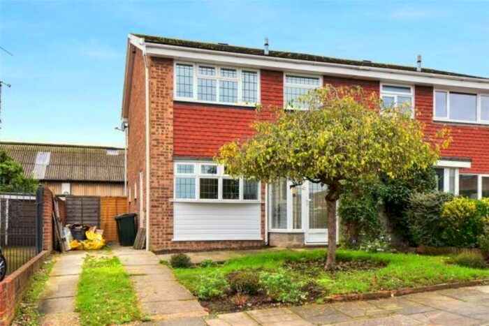 3 Bedroom Semi-Detached House To Rent In Windermere Close, Dartford, DA1