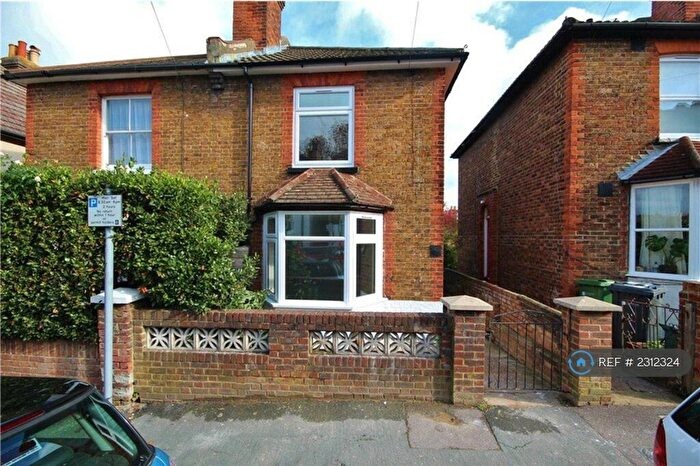 4 Bedroom Semi-Detached House To Rent In Denzil Road, Guildford, GU2
