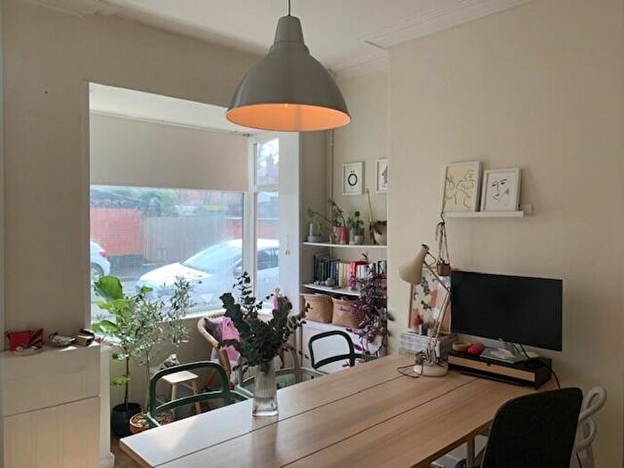 3 Bedroom House To Rent In Oxford Street, Stirchley, Birmingham, B30