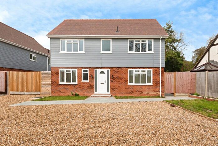 4 Bedroom Detached House For Sale In Bletchley Road, Milton Keynes, Buckinghamshire, MK17