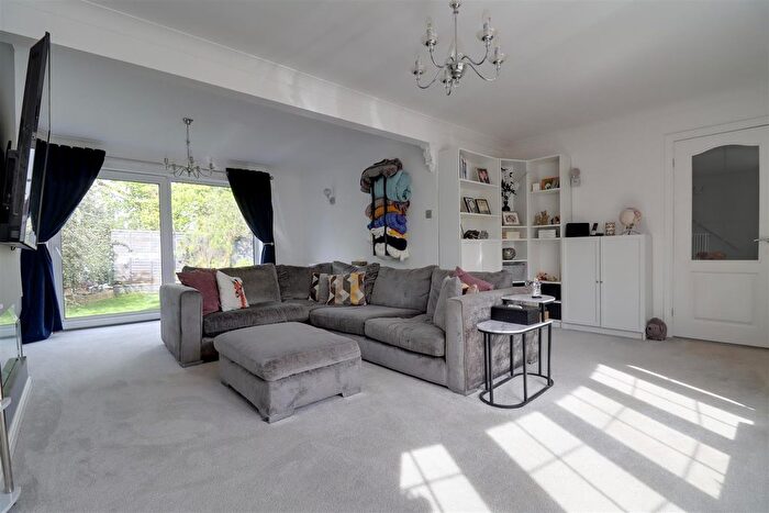 5 Bedroom Detached House For Sale In Cheriton Way, Wistaston, Crewe, CW2