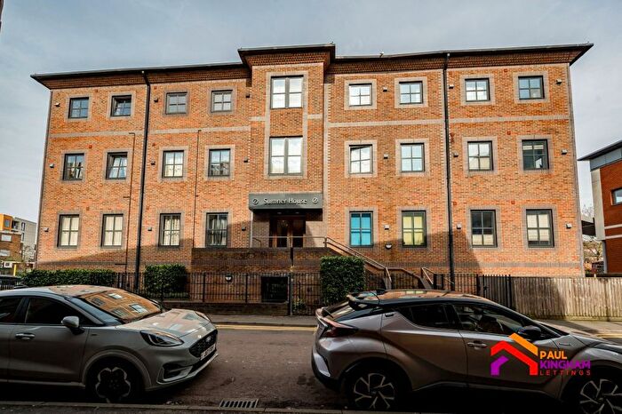 1 Bedroom Flat To Rent In Mendy Street, High Wycombe, HP11