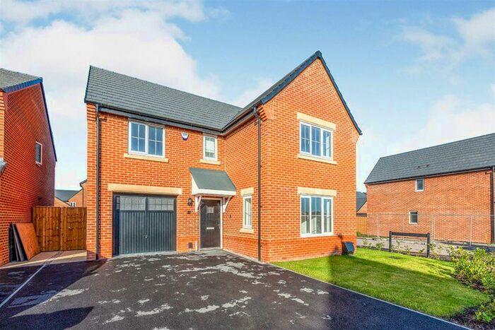 4 Bedroom Detached House To Rent In Bedroom Detached House In Chiswell Road, Cottam, PR4