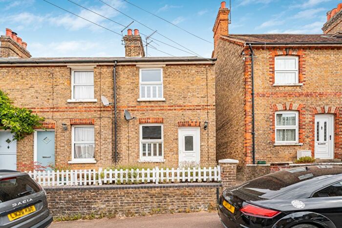 2 Bedroom End Of Terrace House For Sale In Wellington Street, Hertford, SG14