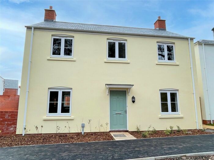 3 Bedroom Detached House To Rent In 12 Woodside Walk, Chard, Somerset TA20