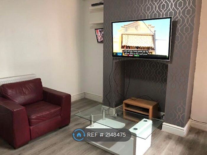 5 Bedroom Terraced House To Rent In Claremont Road, Manchester, M14