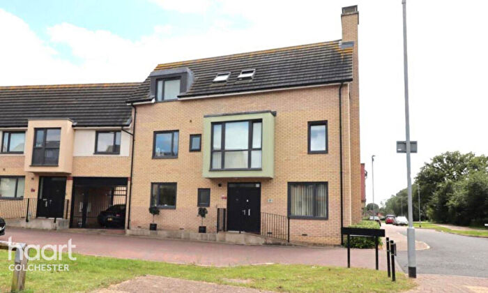 5 Bedroom Link Detached House To Rent In Altius Chase, Colchester, CO4