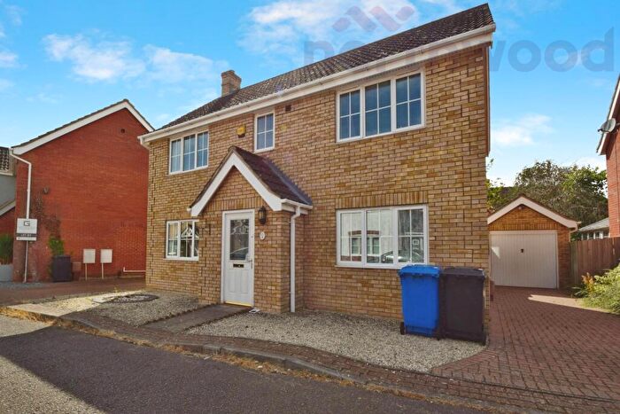 6 Bedroom Detached House To Rent In Tizzick Close Student, Three Score, Norwich, NR5