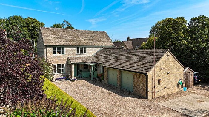4 Bedroom Detached House For Sale In Upper Minety, SN16