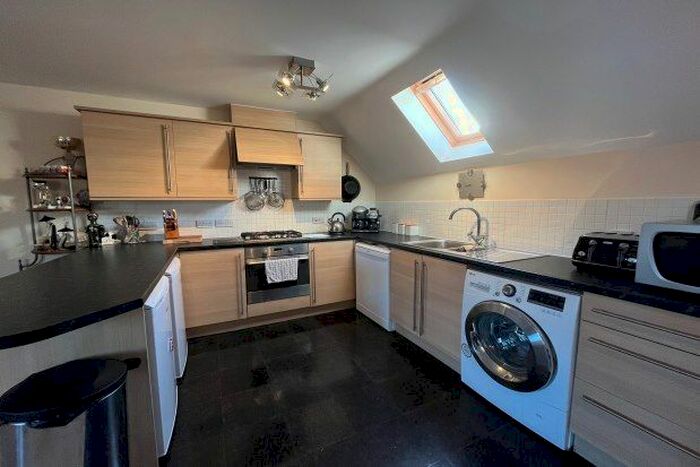 2 Bedroom Maisonette To Rent In Owl Close, Lincoln LN6