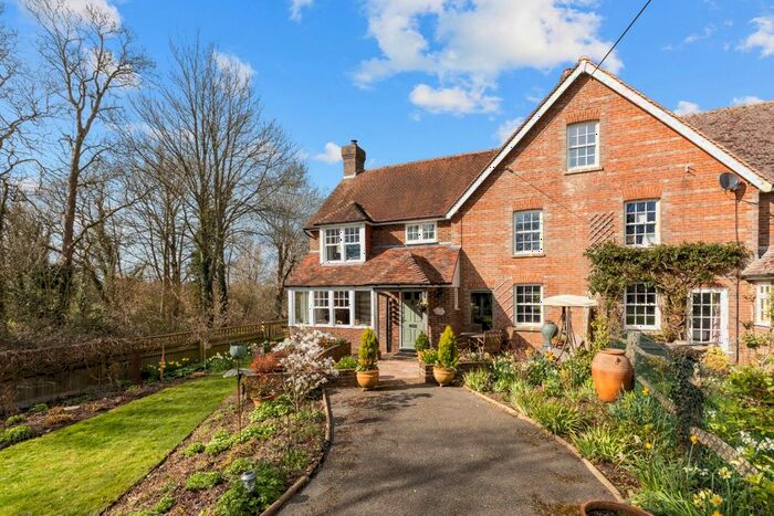 5 Bedroom Semi-Detached House For Sale In Barcombe Mills, Barcombe, Lewes, BN8
