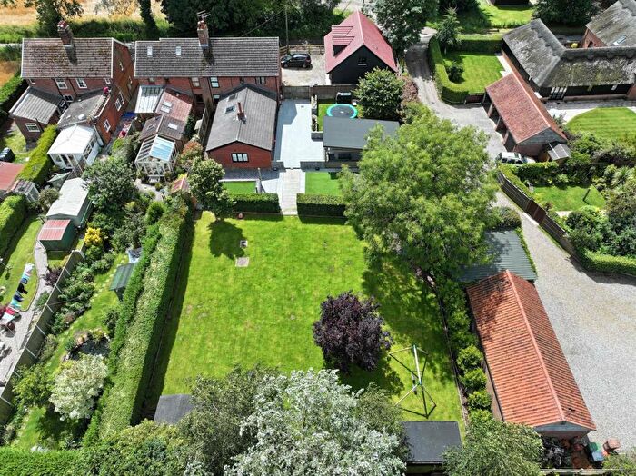 4 Bedroom Semi-Detached House For Sale In Heath Road, Rollesby, NR29