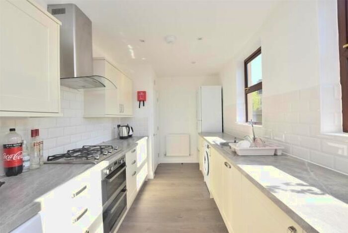 6 Bedroom Detached House To Rent In Whiteway Road, Bath BA2