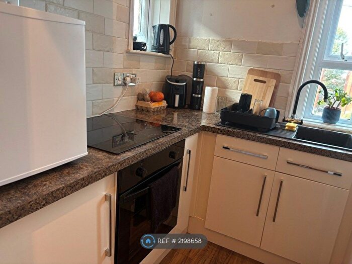 1 Bedroom Studio To Rent In Parkstone, Poole, BH14