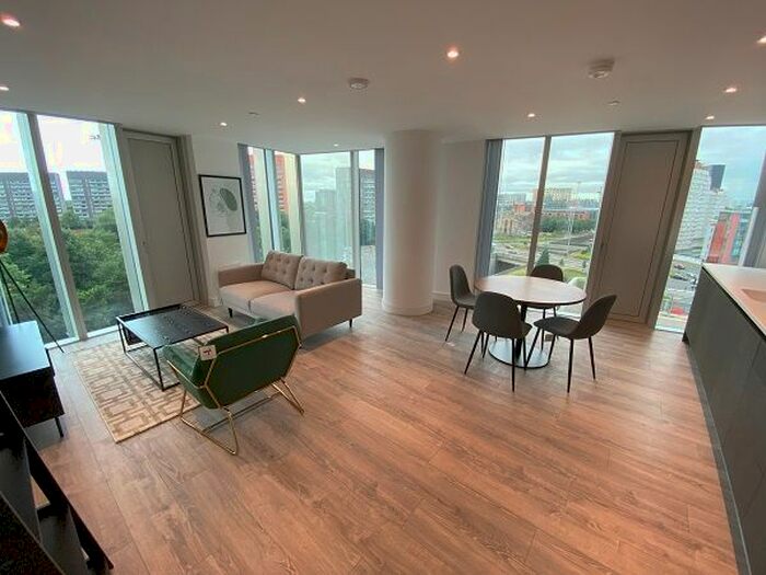 2 Bedroom Flat To Rent In Silvercroft Street, Manchester, M15