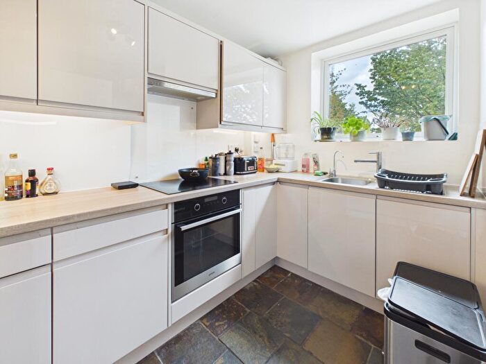 2 Bedroom Maisonette To Rent In Wilson Close, Cambridge, Cambridgeshire, CB4