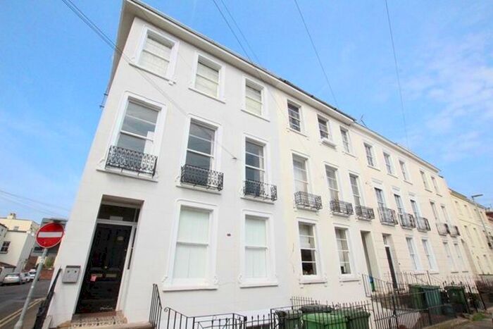 1 Bedroom Flat To Rent In Montpellier Villas, Cheltenham, GL50