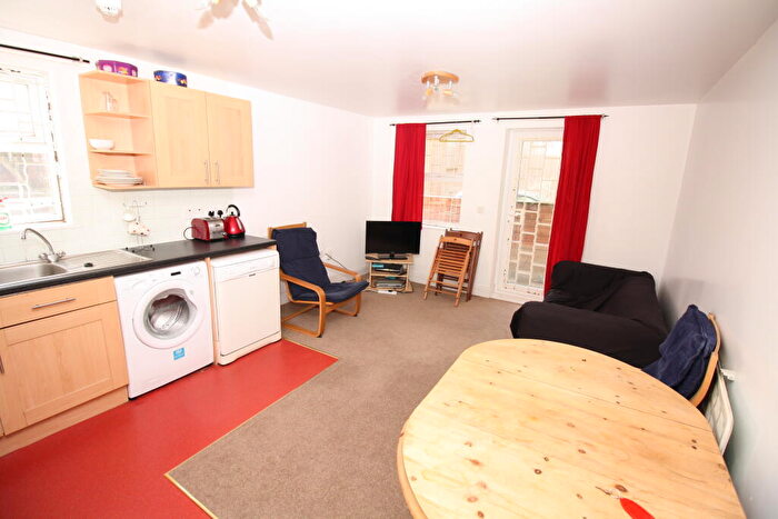 4 Bedroom Apartment To Rent In Byron Mews, Sandyford, NE2